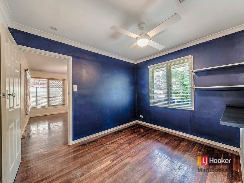 29 Roydon Way, Girrawheen WA 6064