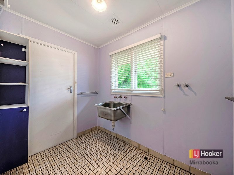 29 Roydon Way, Girrawheen WA 6064