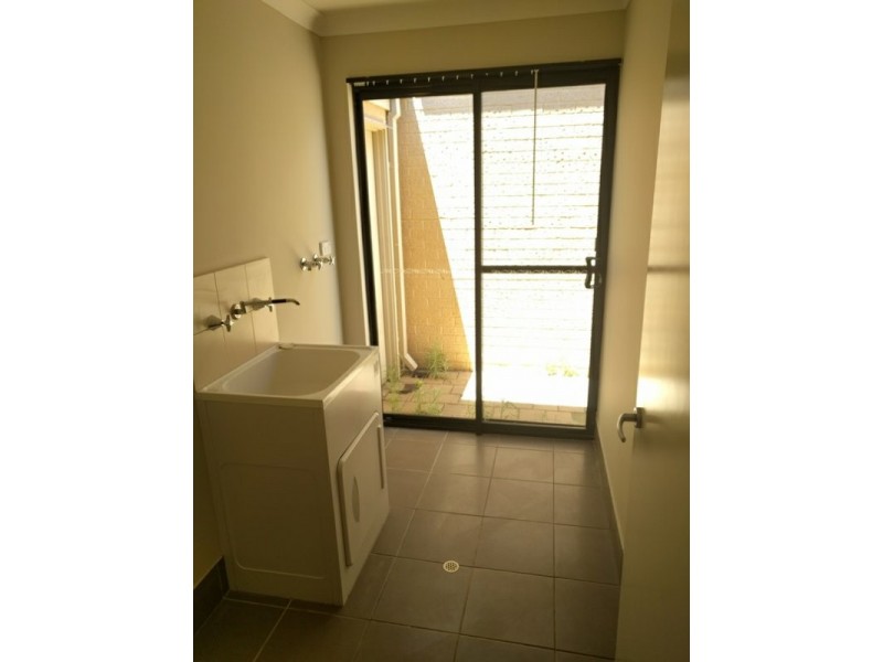 27B Chipala Road, Westminster WA 6061