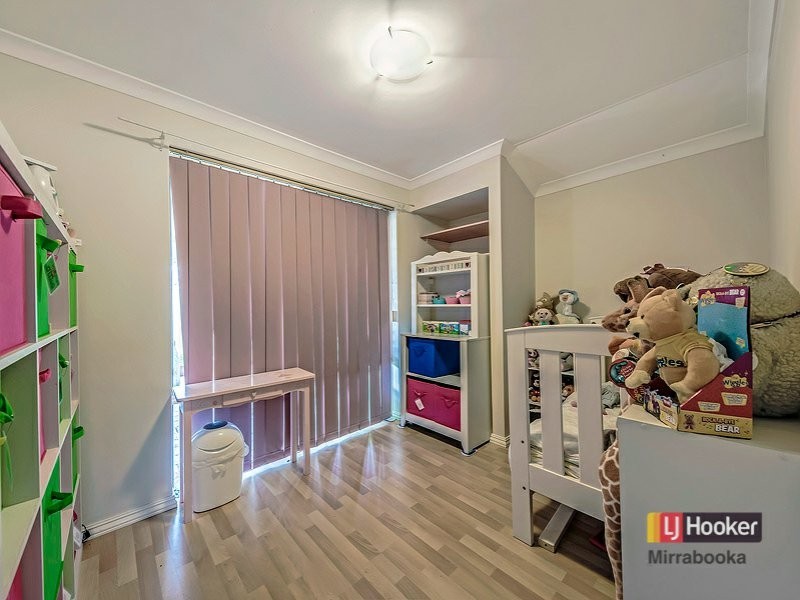 24 Claredon Crt, Alexander Heights WA 6064