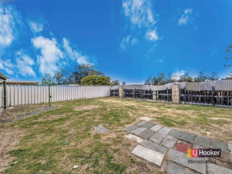 67 Bathgate Loop, Koondoola WA 6064