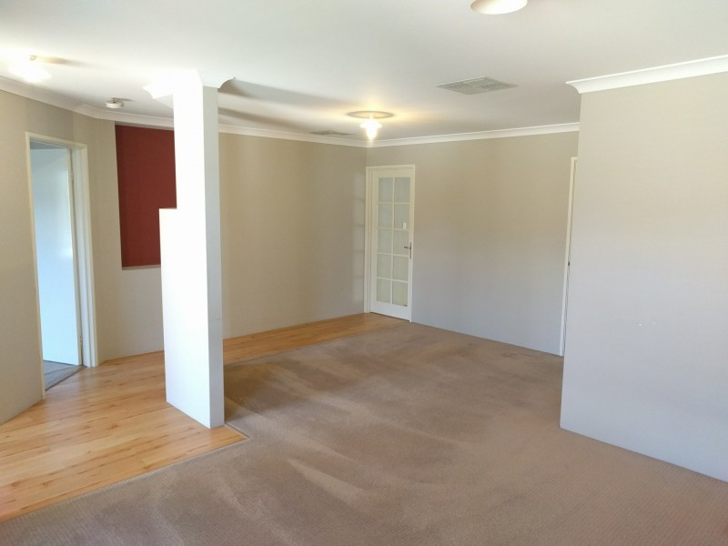 26 Trent Bridge Avenue, Madeley WA 6065