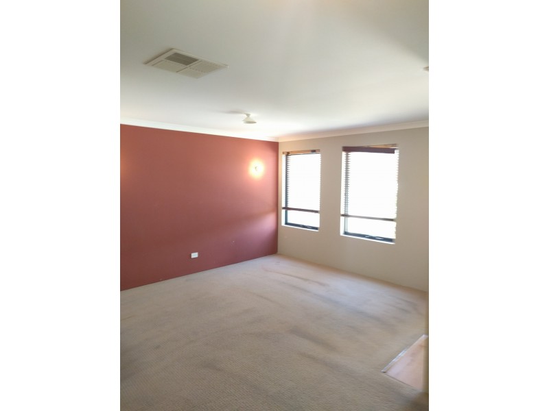 26 Trent Bridge Avenue, Madeley WA 6065