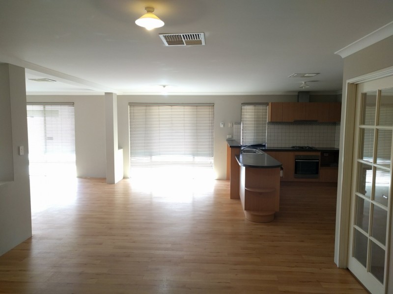 26 Trent Bridge Avenue, Madeley WA 6065