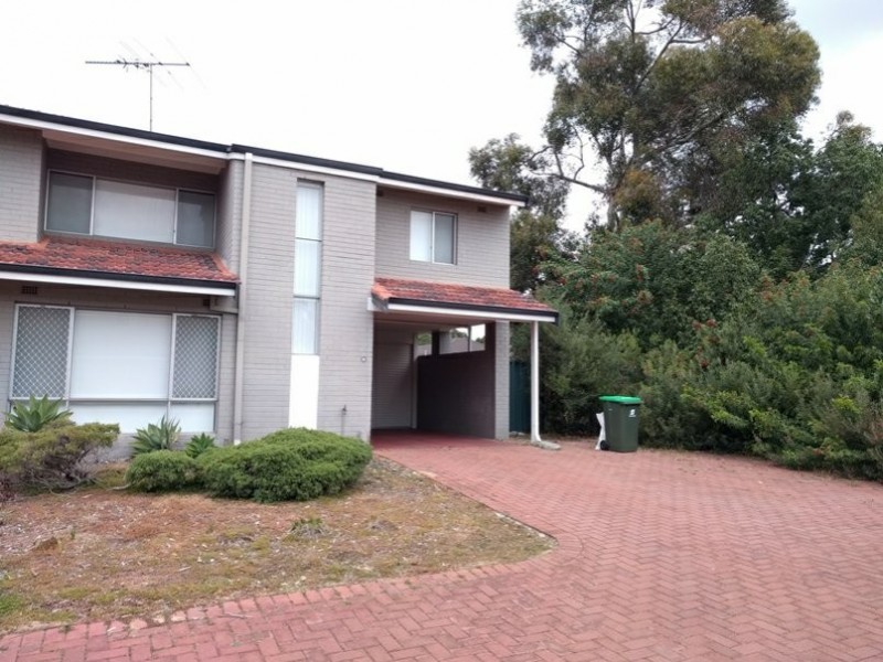 4/18 Selsey Way, Balga WA 6061