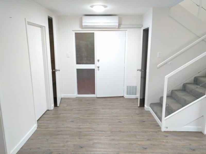 4/18 Selsey Way, Balga WA 6061