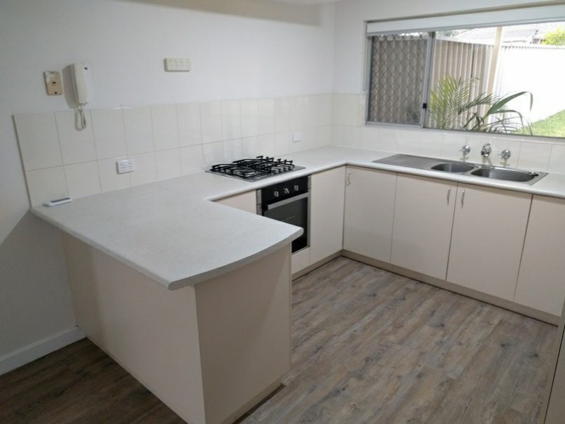 4/18 Selsey Way, Balga WA 6061