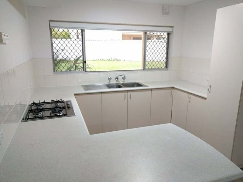 4/18 Selsey Way, Balga WA 6061