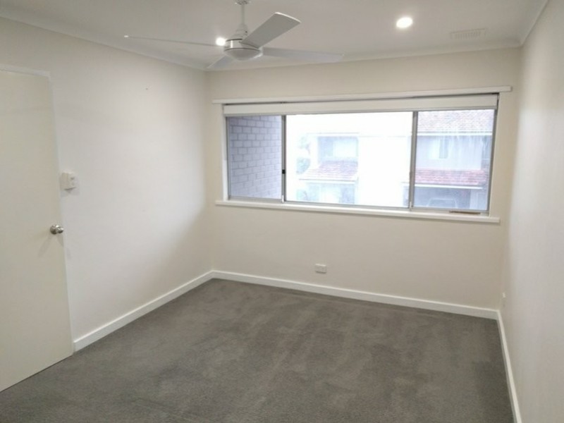 4/18 Selsey Way, Balga WA 6061