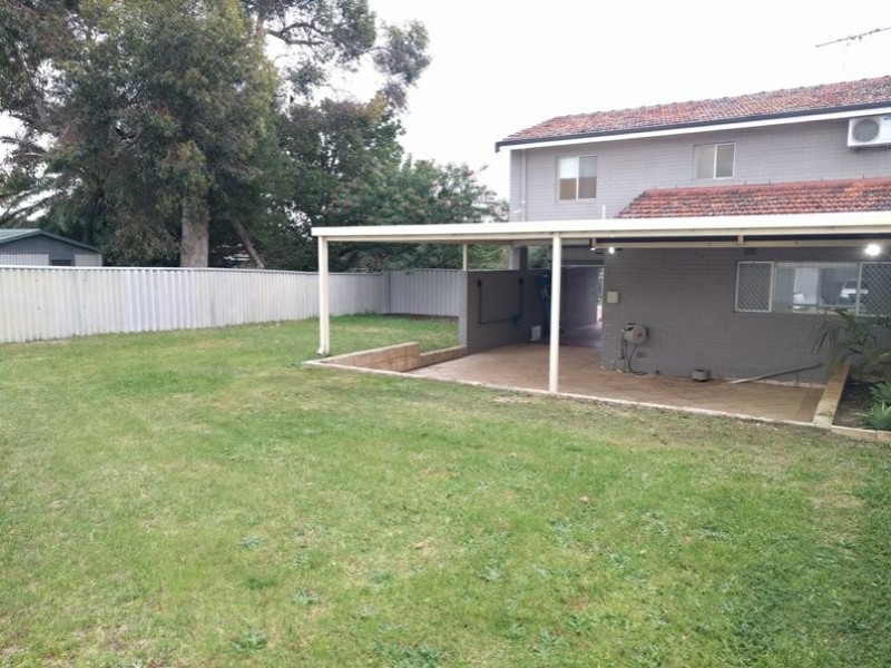 4/18 Selsey Way, Balga WA 6061