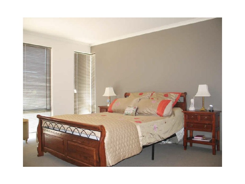 19 Firenze Loop, Landsdale WA 6065