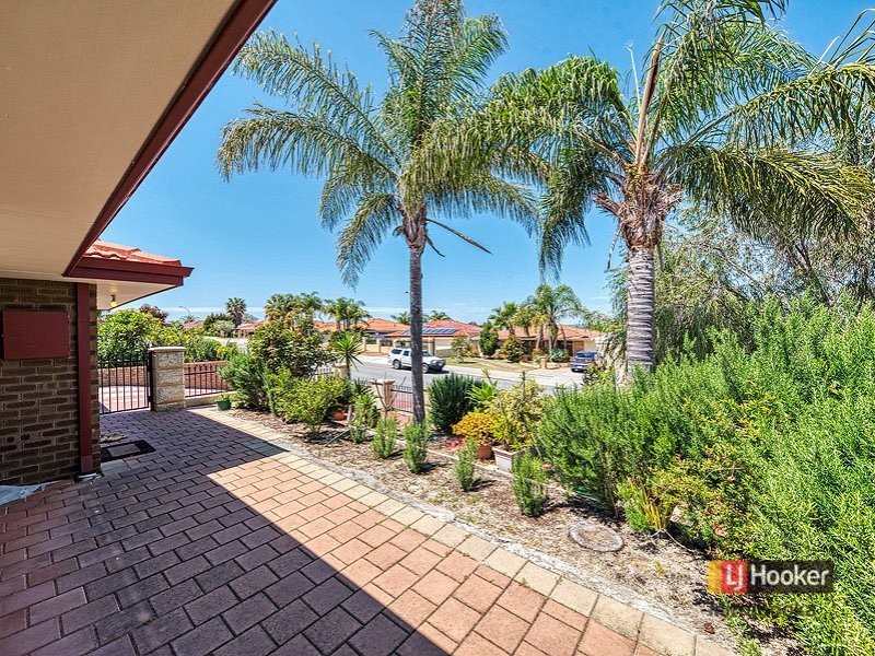100 Apple Blossom Dr, Mirrabooka WA 6061