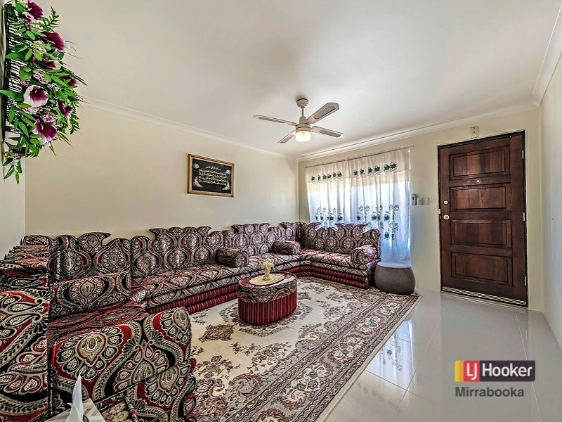 100 Apple Blossom Dr, Mirrabooka WA 6061