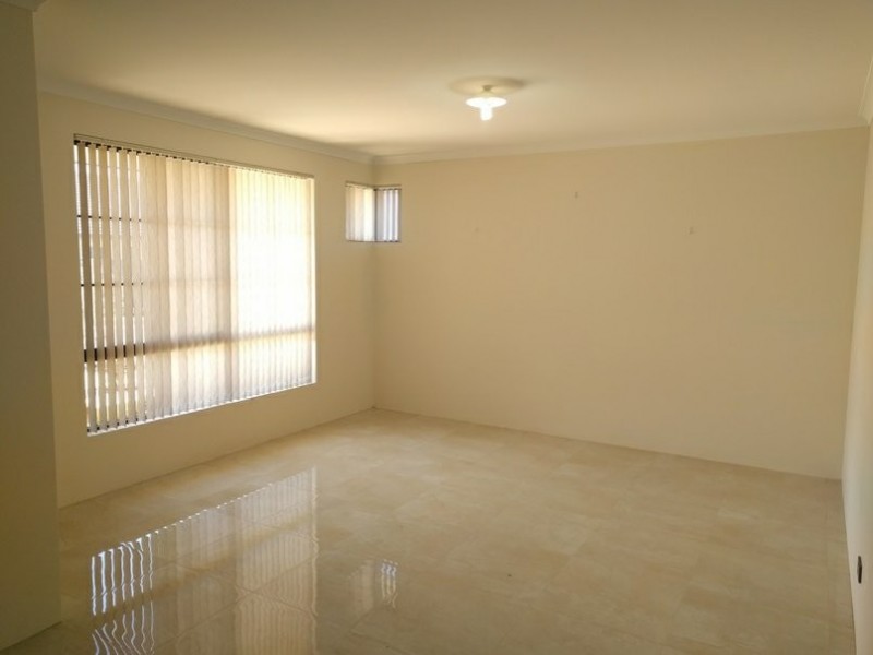 2 Limetta Grove, Landsdale WA 6065