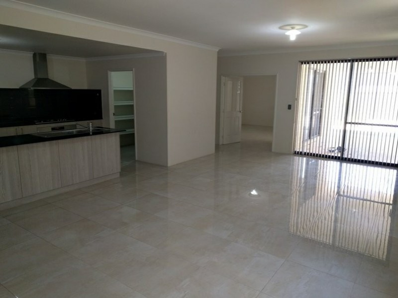 2 Limetta Grove, Landsdale WA 6065