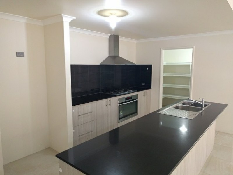 2 Limetta Grove, Landsdale WA 6065