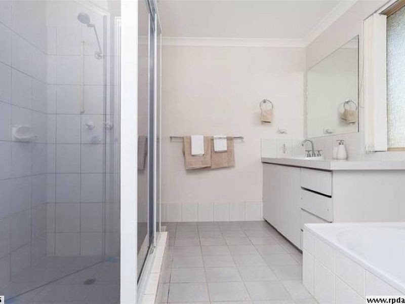 1A Cascade Heights, Ballajura WA 6066