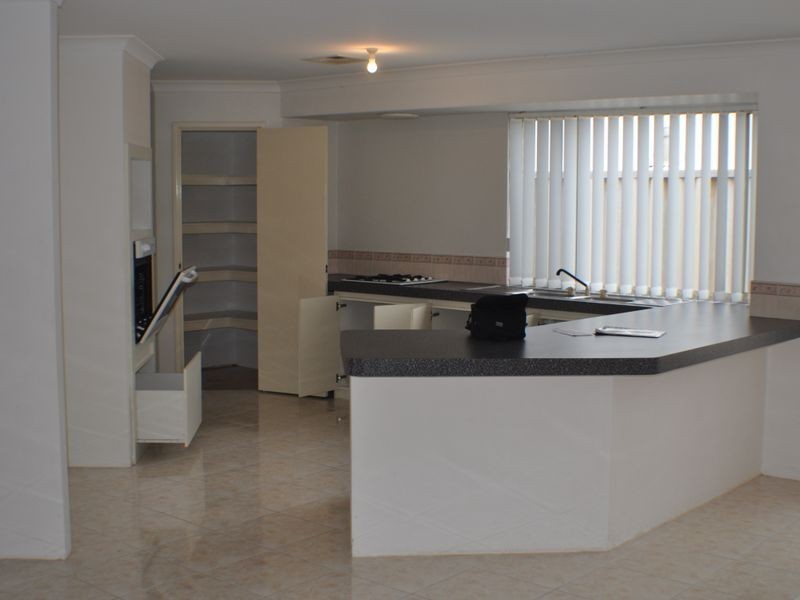 7 Pumice Place, Alexander Heights WA 6064