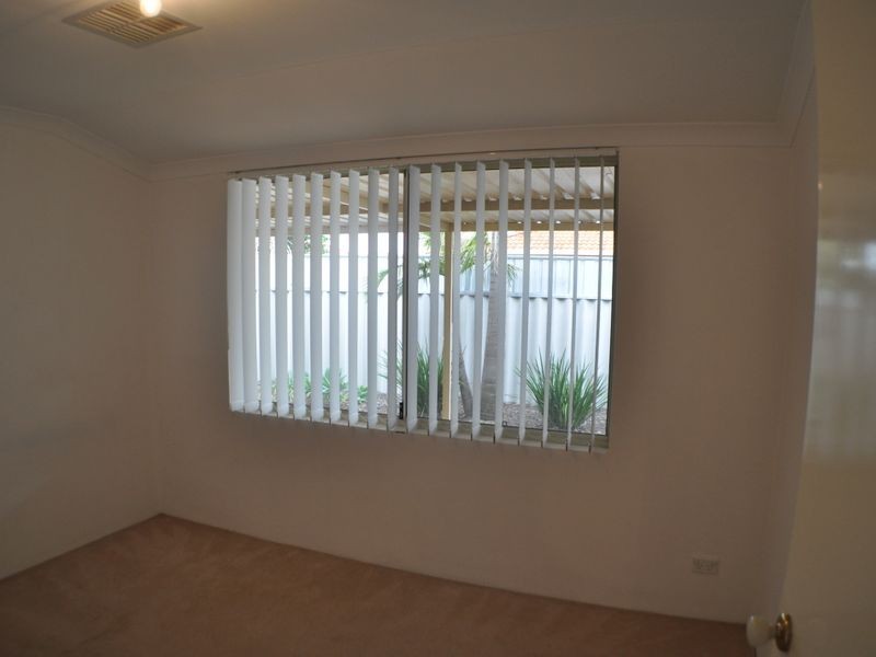 7 Pumice Place, Alexander Heights WA 6064