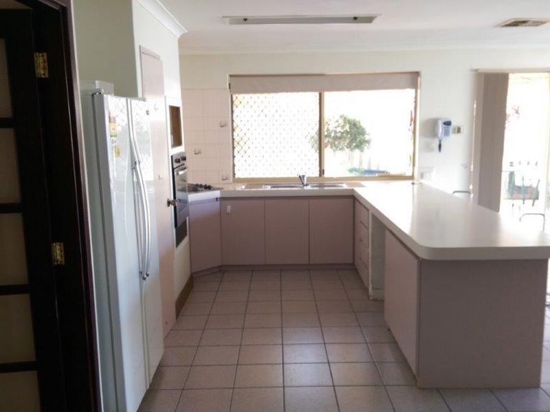 8 Caffrum Green, Mirrabooka WA 6061