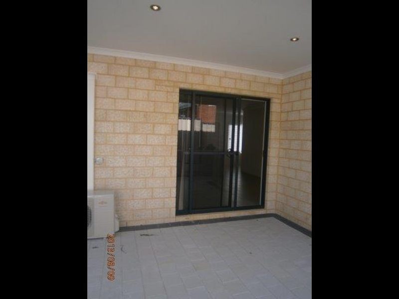 25B Newhaven Way, Nollamara WA 6061