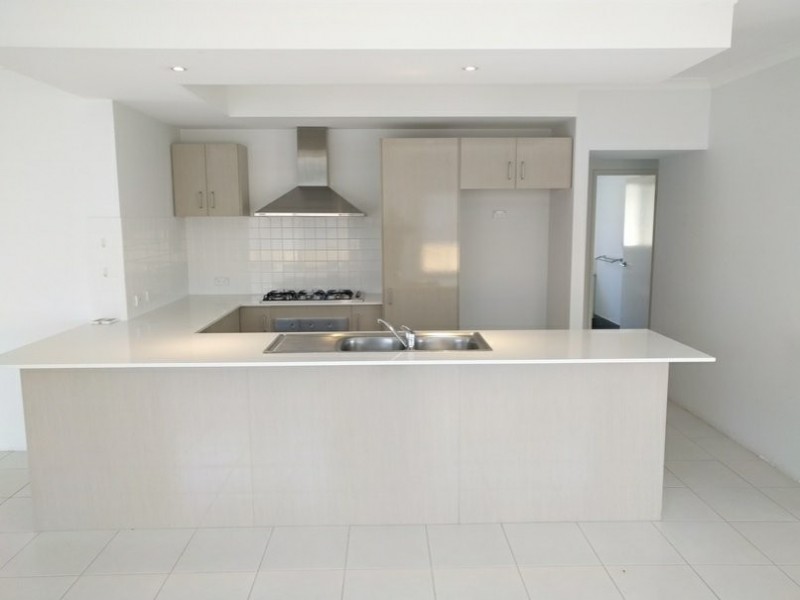 14 Hoypoy Gardens, Darch WA 6065