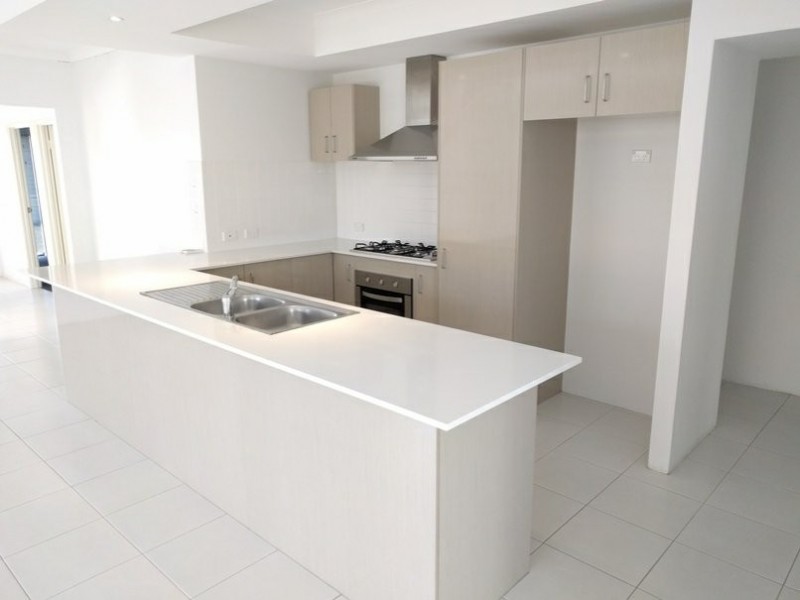 14 Hoypoy Gardens, Darch WA 6065