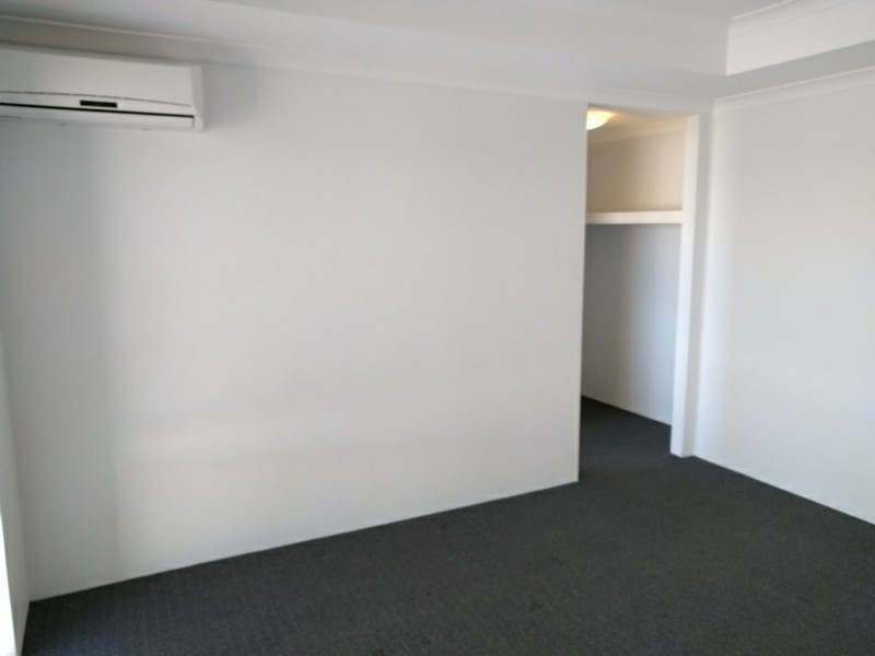 14 Hoypoy Gardens, Darch WA 6065