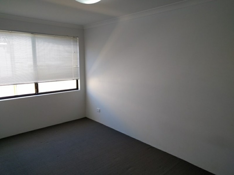 14 Hoypoy Gardens, Darch WA 6065