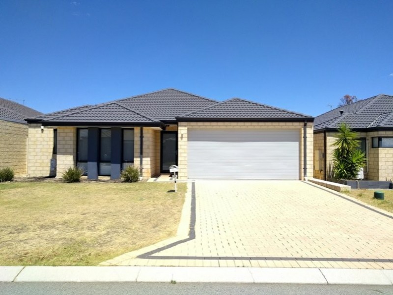 14 Hoypoy Gardens, Darch WA 6065