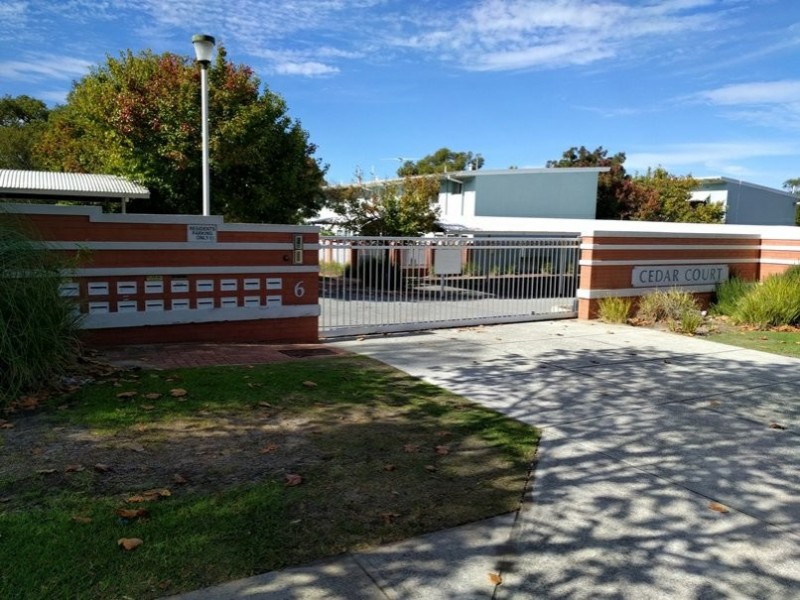 6/6 Seaton Place, Girrawheen WA 6064