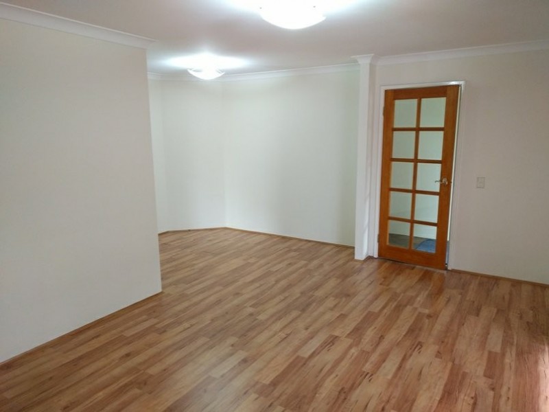 10 Chataway Road, Girrawheen WA 6064