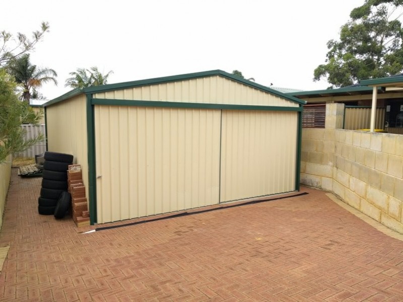 10 Chataway Road, Girrawheen WA 6064