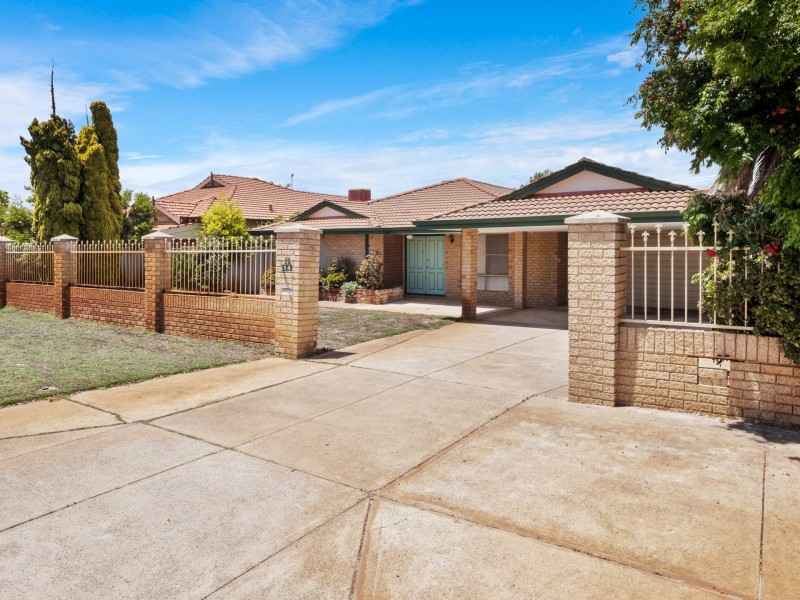 14 Aussat Dr, Eden Hill WA 6054