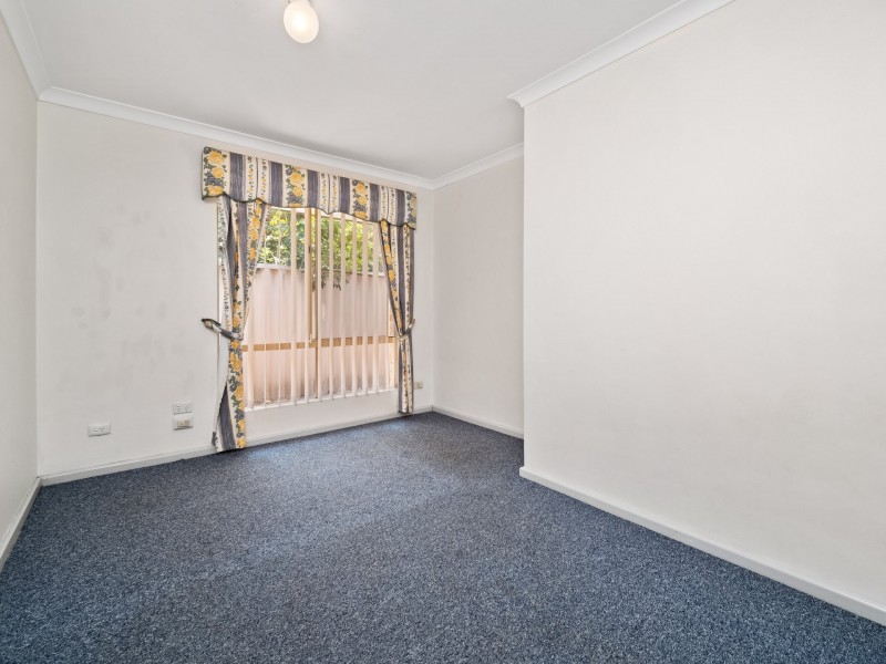 14 Aussat Dr, Eden Hill WA 6054