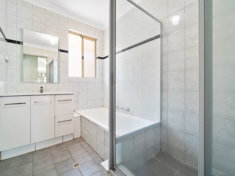 14 Aussat Dr, Eden Hill WA 6054