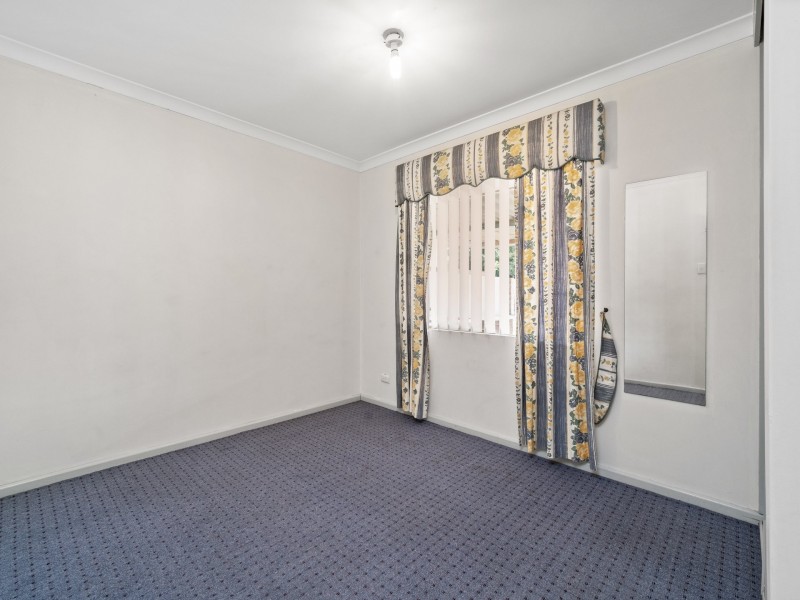 14 Aussat Dr, Eden Hill WA 6054