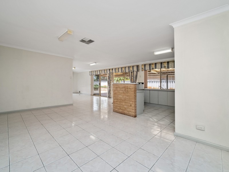 14 Aussat Dr, Eden Hill WA 6054