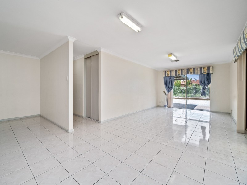 14 Aussat Dr, Eden Hill WA 6054