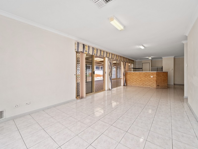 14 Aussat Dr, Eden Hill WA 6054