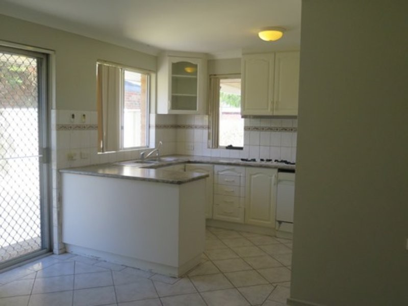 4 Gibb Crescent, Westminster WA 6061