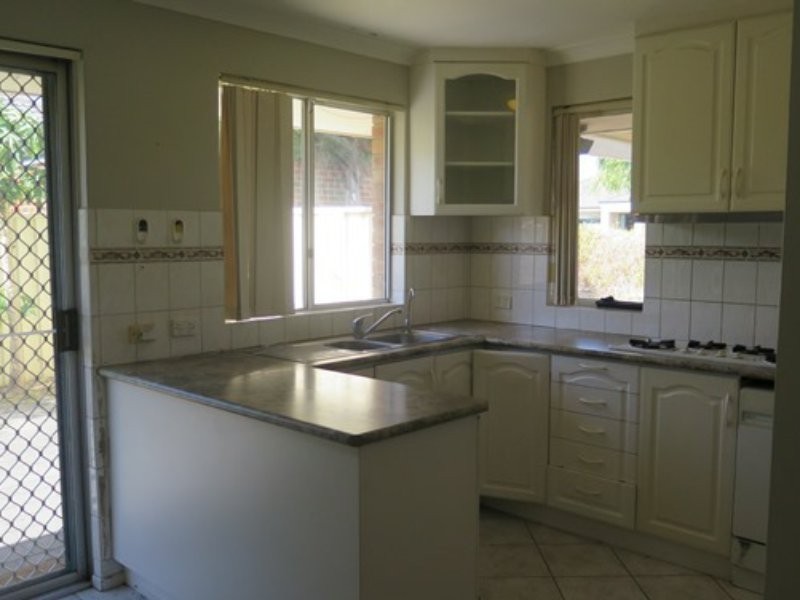 4 Gibb Crescent, Westminster WA 6061