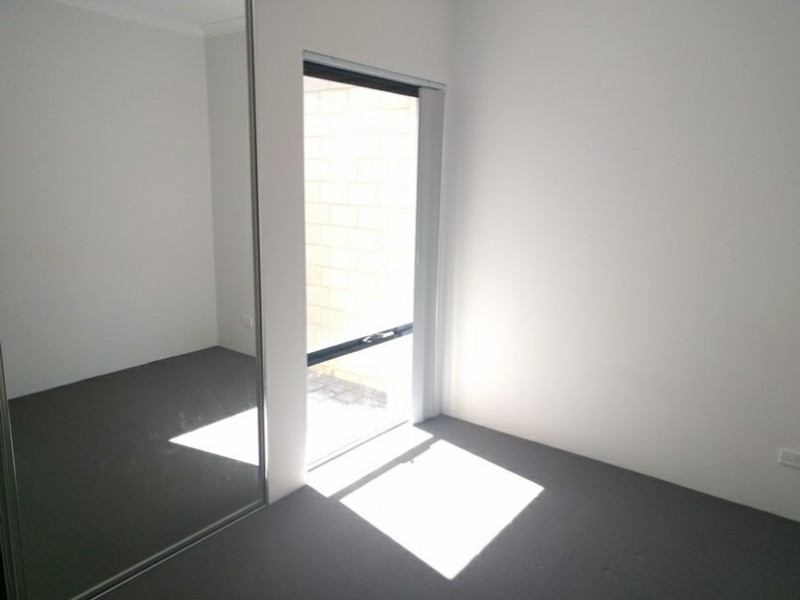 1B Glenkeen Street, Butler WA 6036