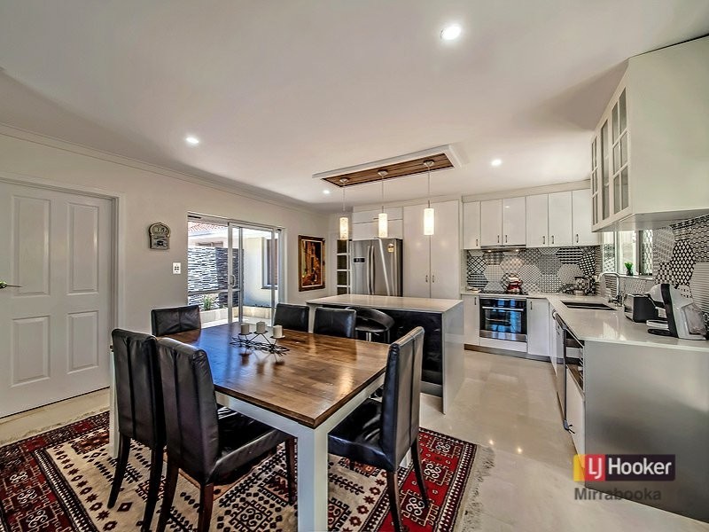 8 Woodall Street, Dianella WA 6059