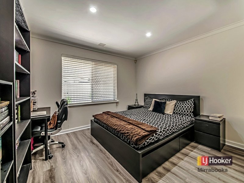 8 Woodall Street, Dianella WA 6059