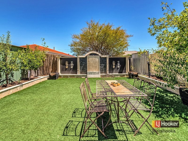 8 Woodall Street, Dianella WA 6059