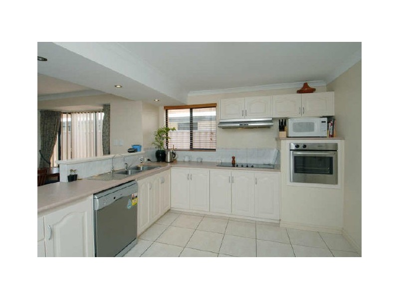 30 Fairywren Drive, Beechboro WA 6063