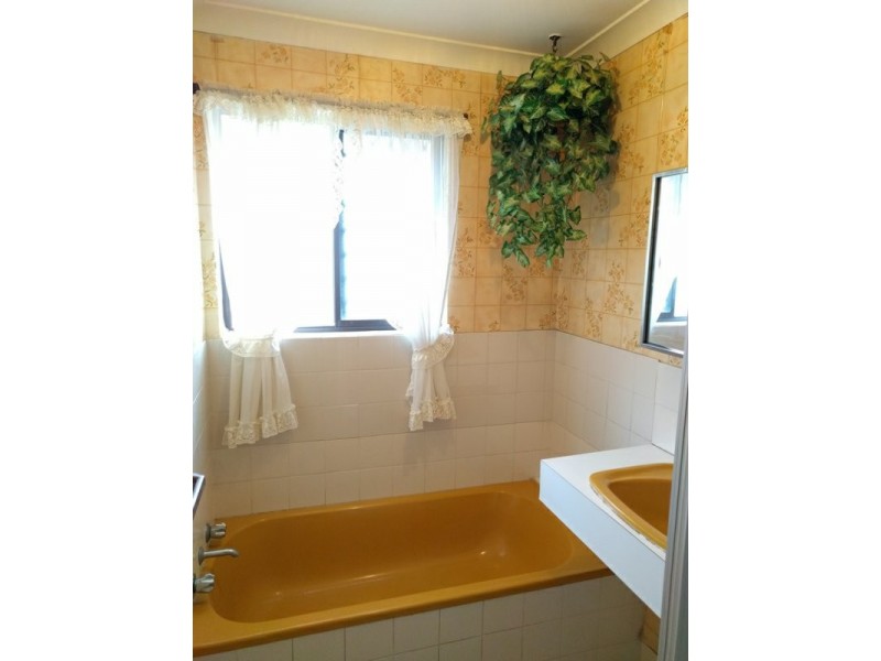 33 Esperanto Way, Westminster WA 6061