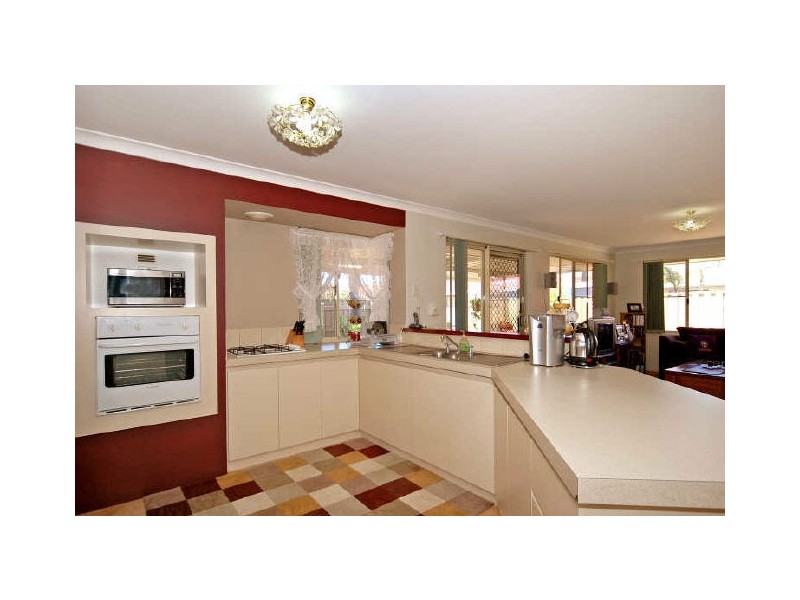 10 Mcleod Street, Lockridge WA 6054