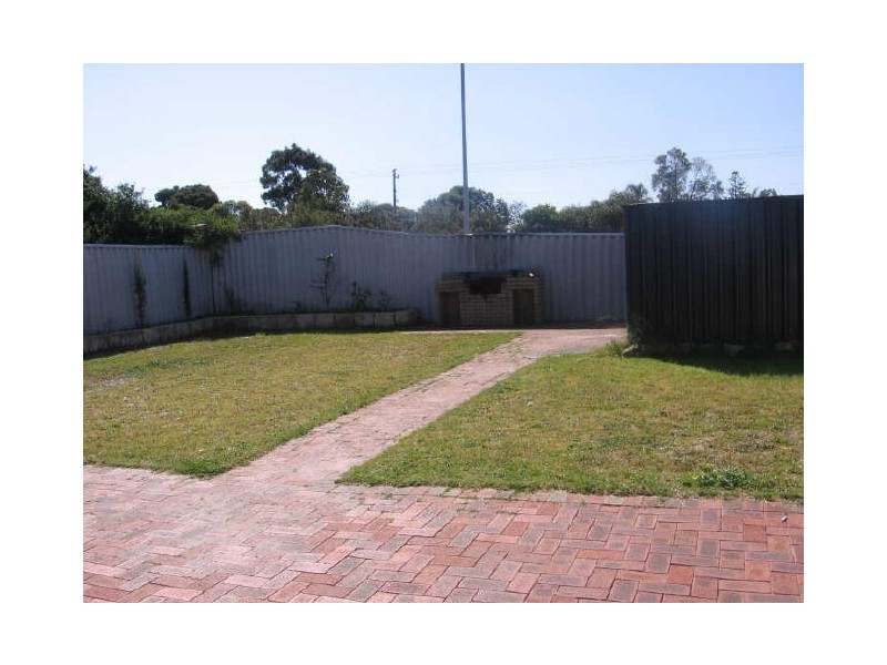 34 Dampier Loop, Mirrabooka WA 6061